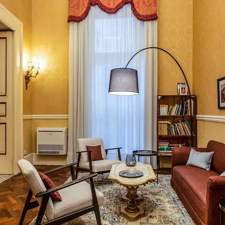 Royal Arthouse Luxury - Palazzo Caracciolo D'arena * Naples