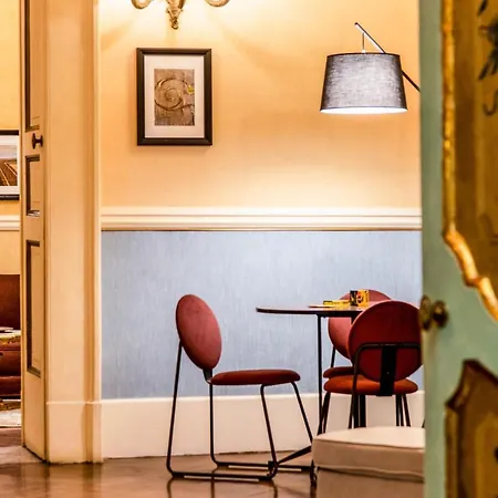 Royal Arthouse Luxury - Palazzo Caracciolo D'arena