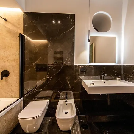 Royal Arthouse Luxury - Palazzo Caracciolo D'arena Naples