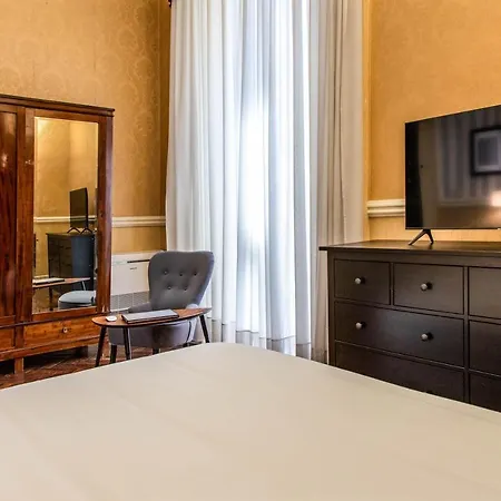 Apartment Royal Arthouse Luxury - Palazzo Caracciolo D'arena Naples