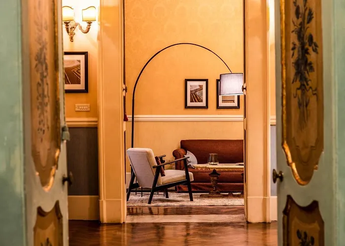 Royal Arthouse Luxury - Palazzo Caracciolo D'arena Lägenhet