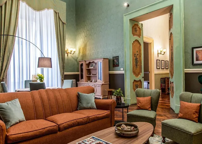 Royal Arthouse Luxury - Palazzo Caracciolo D'arena *